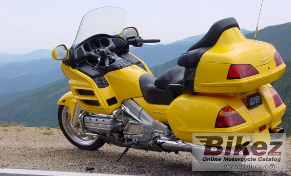 2001 honda gl 1800 gold wing photo